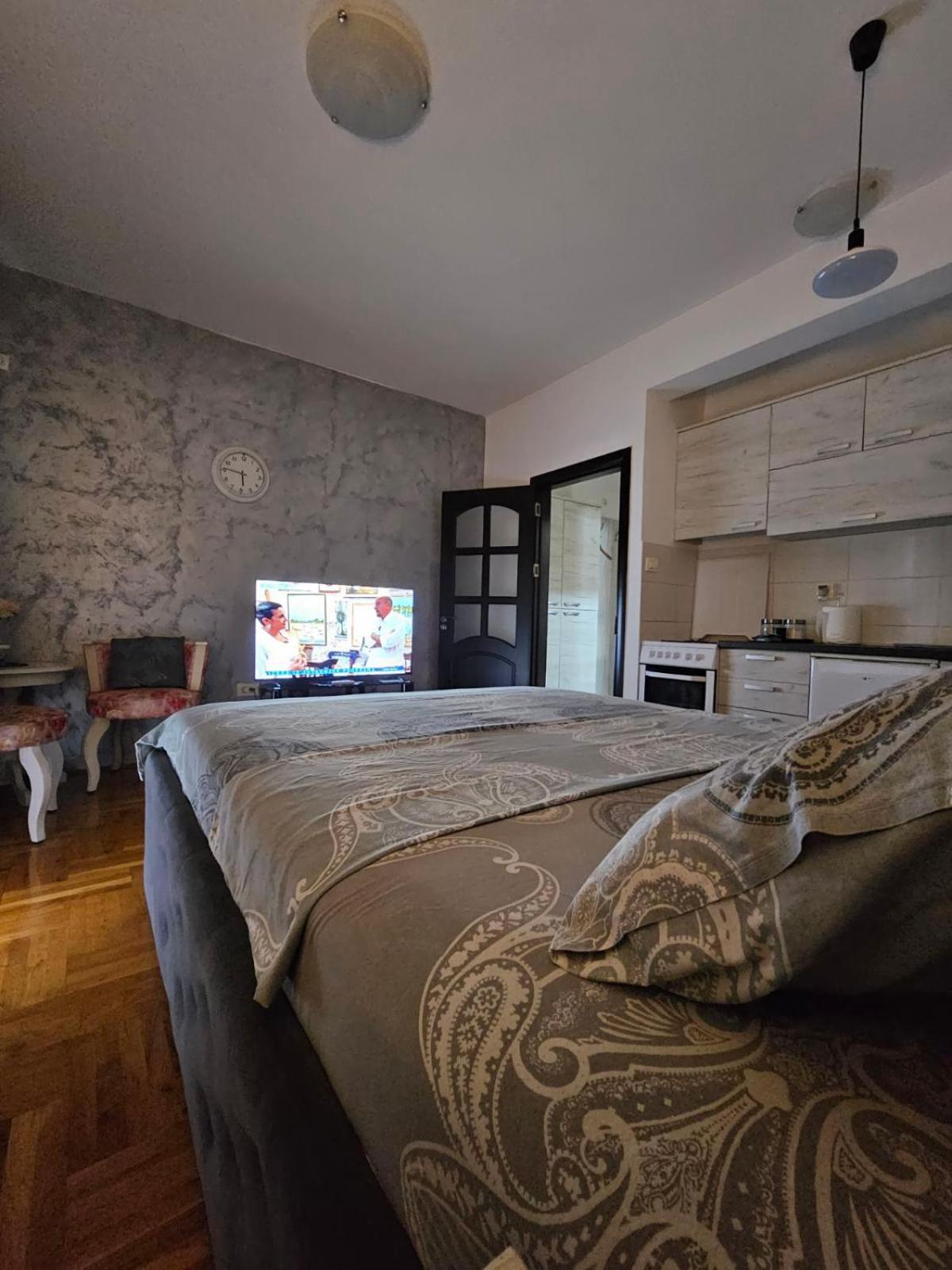 Studio Place 8 Подгорица Экстерьер фото